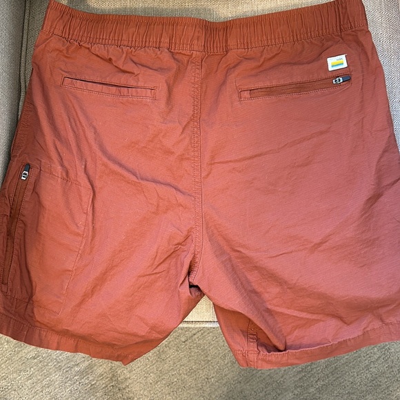 Vuori rip stop shorts, barely worn - Picture 3 of 3